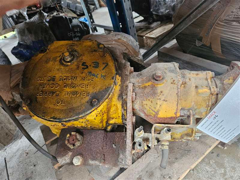 Mack R Series R686 - Front Diff Head PN: 106