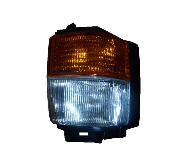 1993 Nissan UD CG Series CG320 - Left Corner Light PN: NS039L