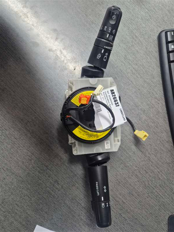 Mitsubishi Canter FEA/FEB 2011-on FDA20-500111 - Combination Switch