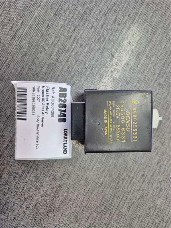 Nissan Atlas All Series ALR85 - Flasher Relay