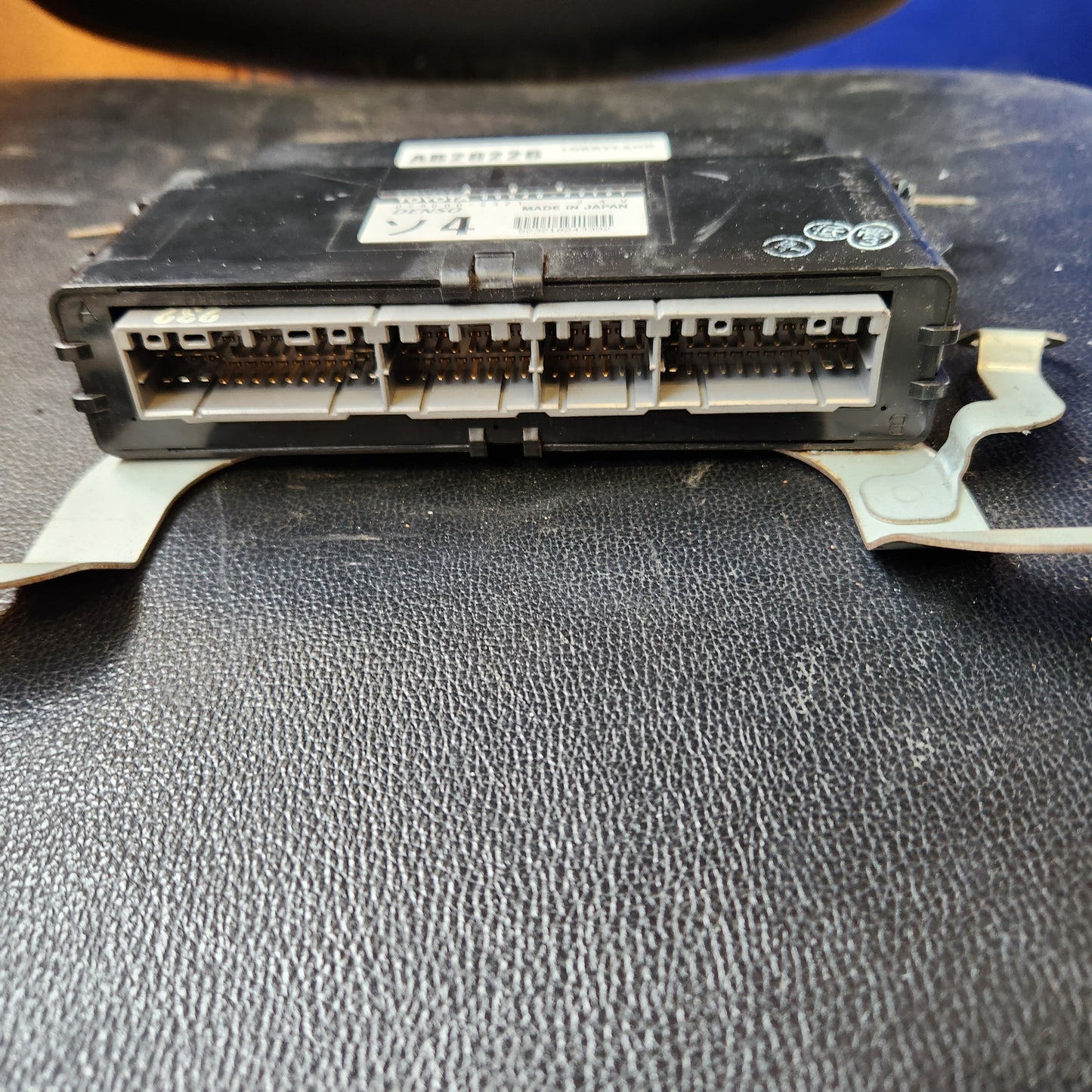 Hino 300 Series XZU424R-HKFTW03 - ABS Computer PN: 079500-2321