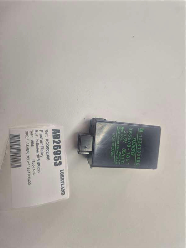 Isuzu N-Series NRR nrr33h2-3000245 - Flasher Relay