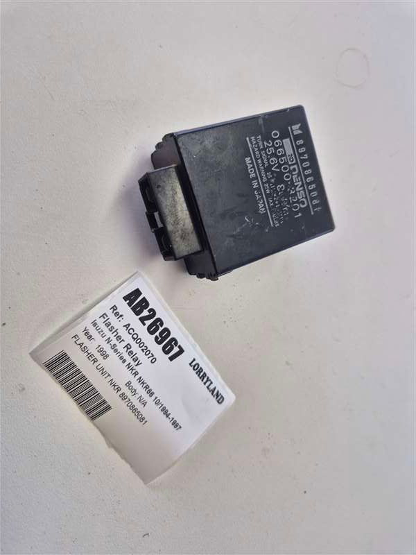 Isuzu N-Series NKR nkr66e-7524934 - Flasher Relay
