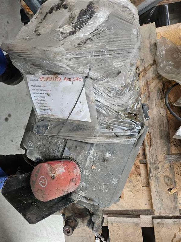 Ford L Series LT9000 " " - Front Diff Head PN: 2471