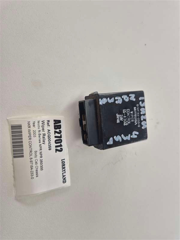 Isuzu N-Series NPR NPR300/NPR66 - Wiper Relay