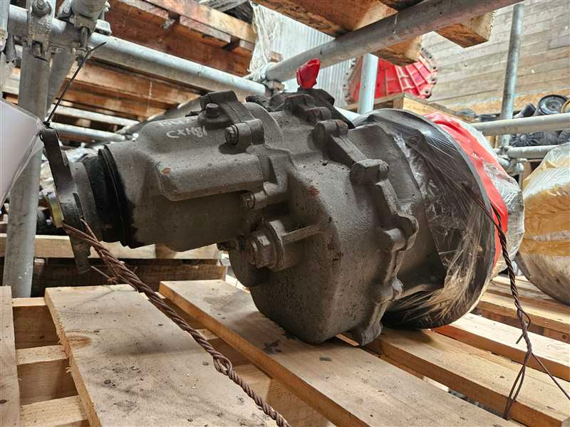 Isuzu N-Series NKR nkr66l-7402621 - Front Diff Head PN: 2978