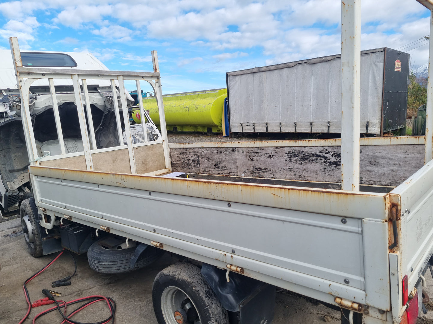 Isuzu N-Series NHR NHR85 - Flat Deck PN: 4321 NHR85 deck