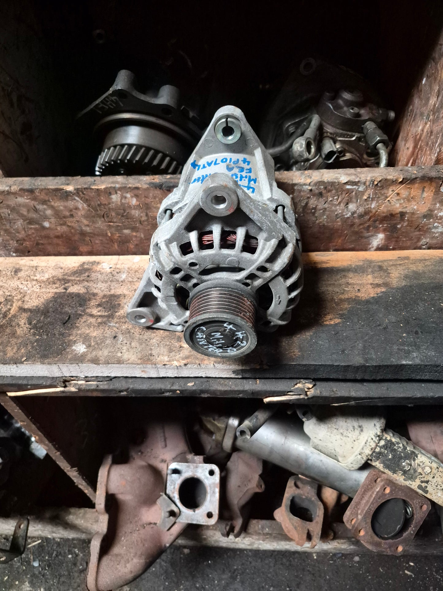 Mitsubishi Canter FEA-FEC-FEB 2011-on FEC85H2 - Alternator