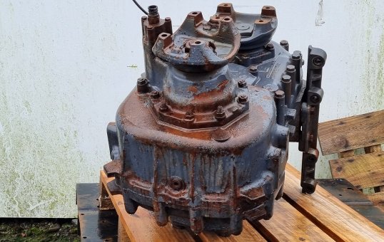 Scania P Series P340 4x4 p340-cb4x4hh2 - Manual Transfer Case PN: 3064