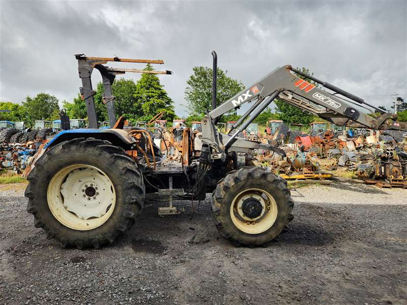 2006 New Holland Tractor TL80,.,.