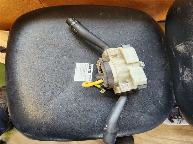 Mazda Titan LJR85 - Combination Switch Lights PN: lights and indicator