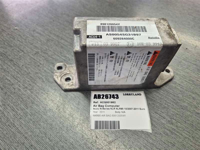 Isuzu N-Series NLR nlr85-7009063 - SRS Control Module