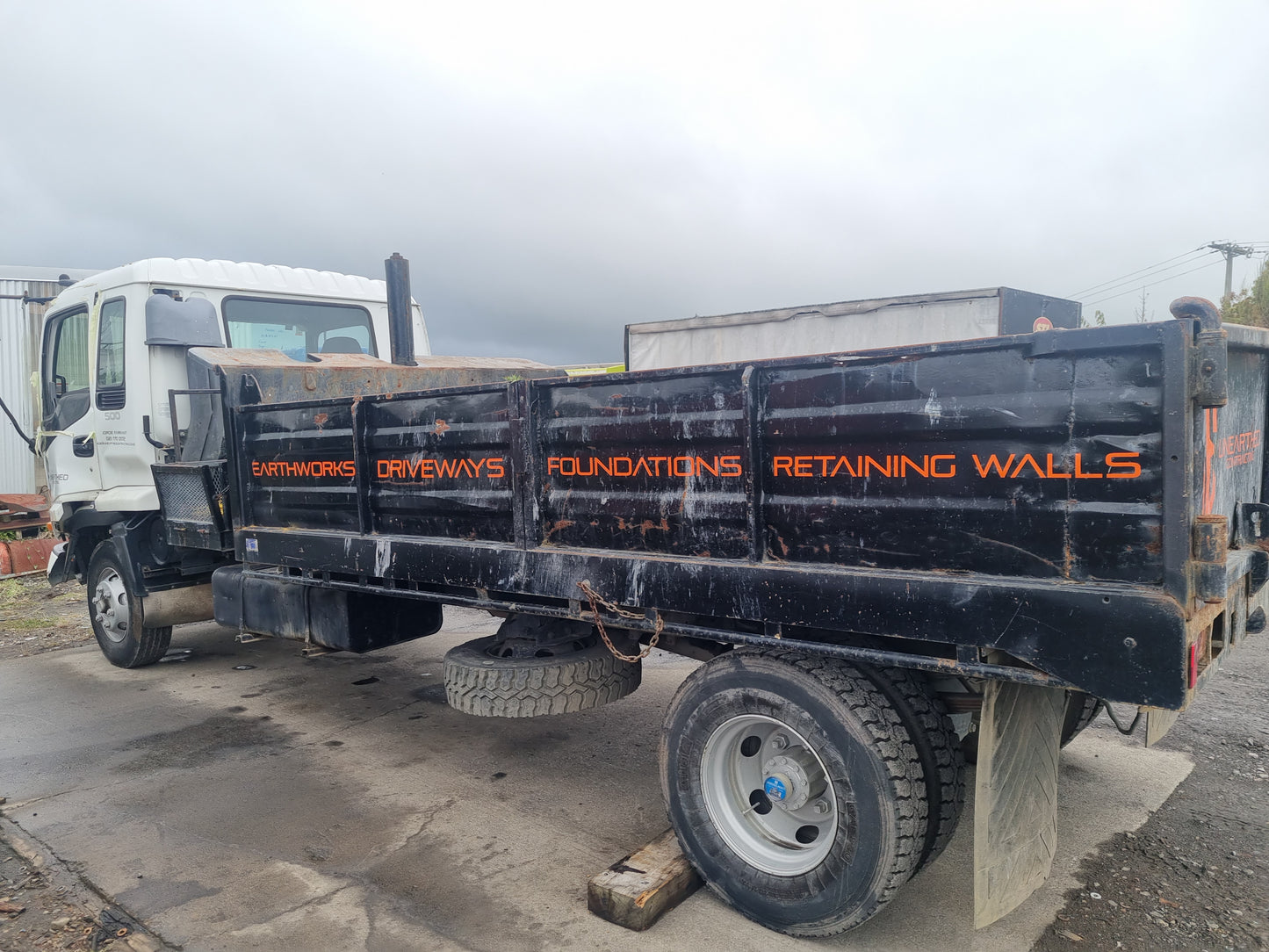 Isuzu F-Series FRR FRR33/FRR500 - Tipping Deck