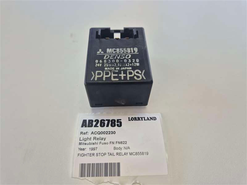 Mitsubishi Fuso Fighter FN fn622k-730106 - Light Relay