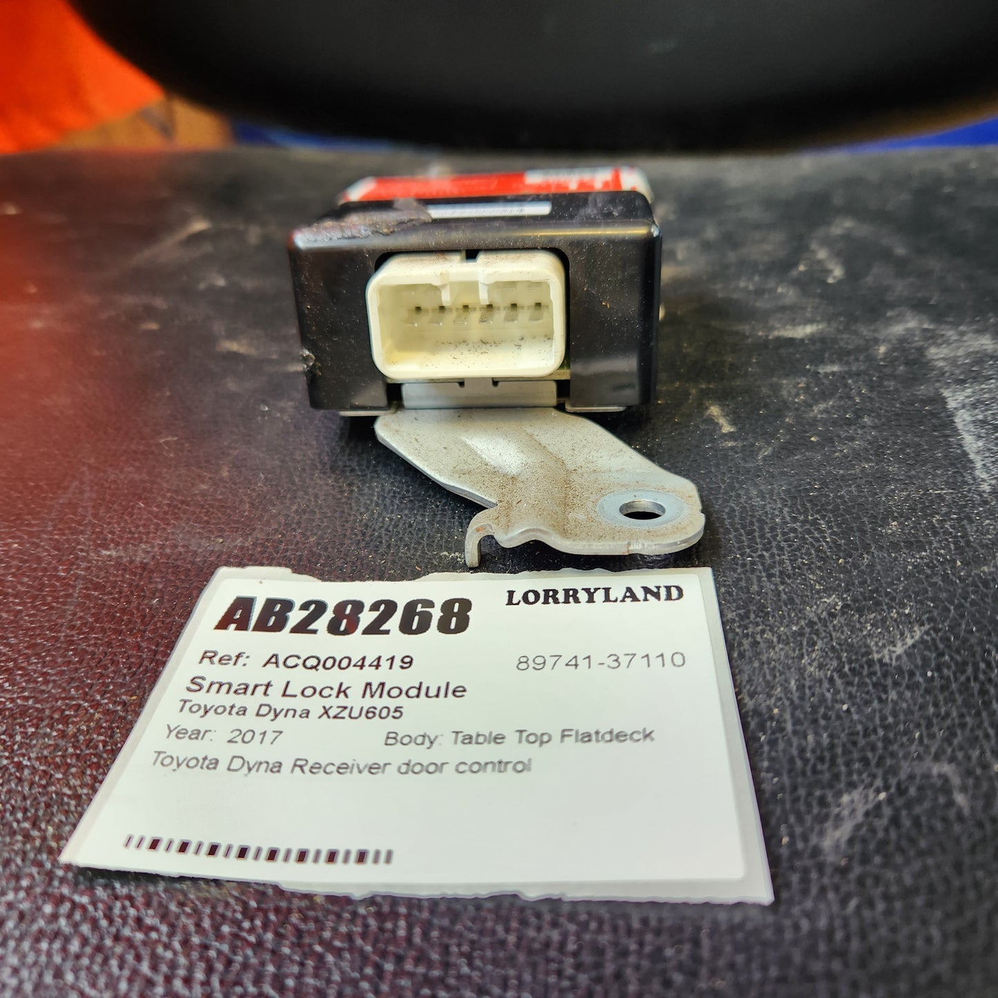 Toyota Dyna XZU605 XZU605-0017701 - Smart Lock Module PN: 89741-37110