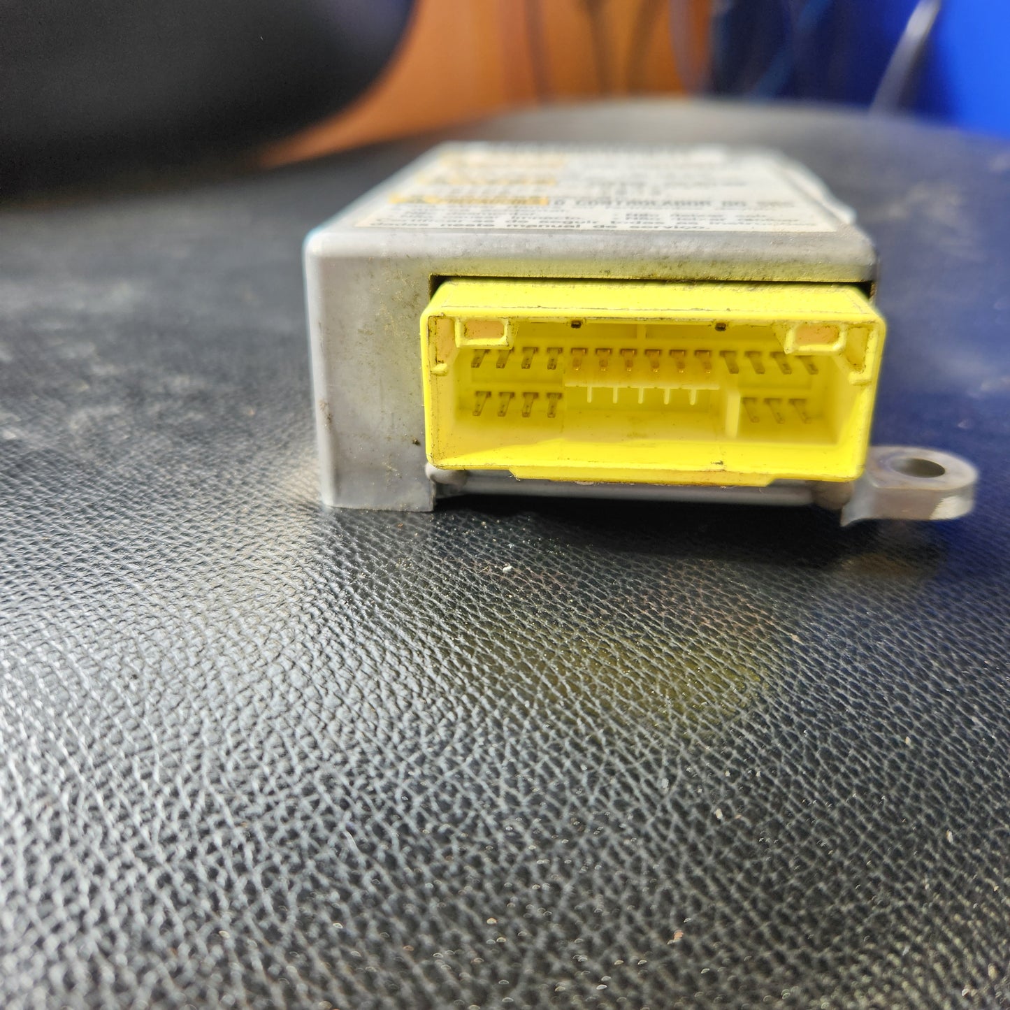Isuzu Giga 1997-on CYJ400 - SRS Control Module PN: CYJ 400 SRS Controller