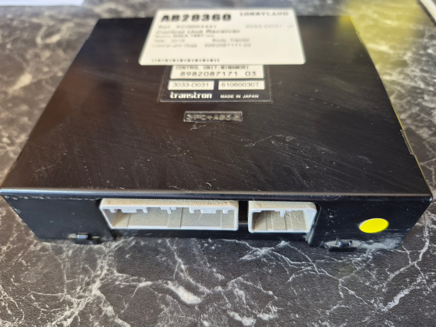 Isuzu Giga 1997-on CYZ400 - Control Unit Receiver PN: 3033-D031 (61060030T)