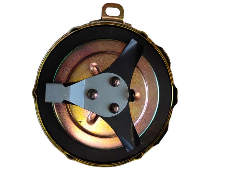 Isuzu GIGA 1997-on - Fuel Cap PN: IZ0915