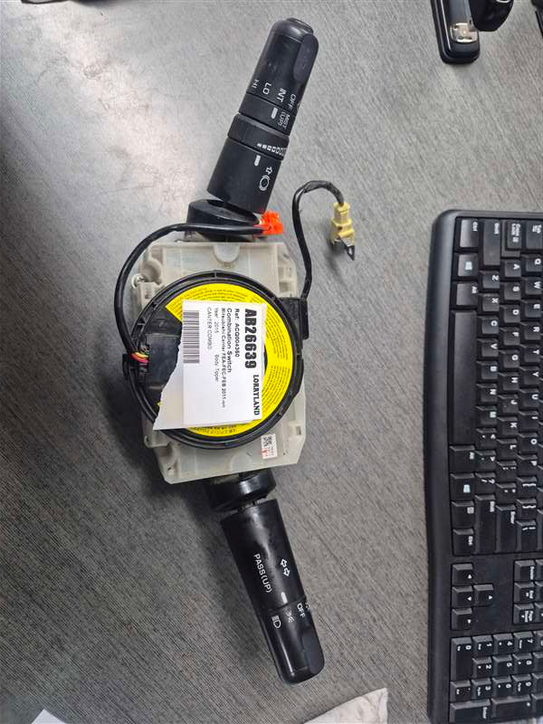 Mitsubishi Canter FEA-FEC-FEB 2011-on FEC85H2 - Combination Switch