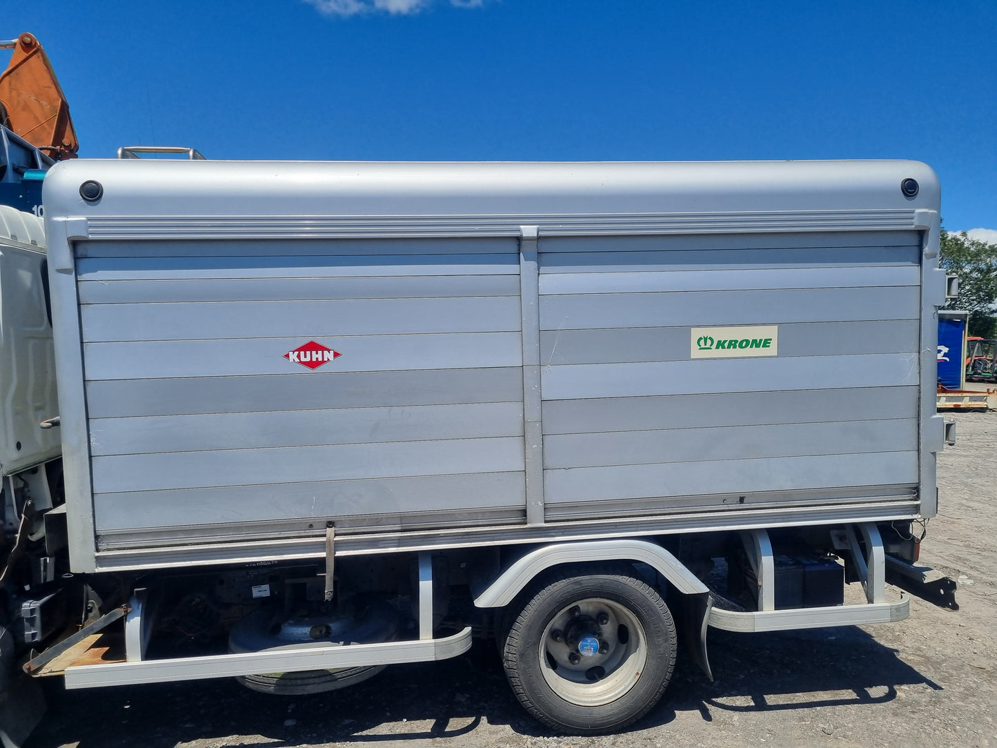 Toyota Dyna 2001-2011 XZU304 - Bottle Body PN: bottle body