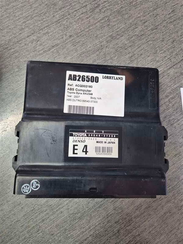 Toyota Dyna XKU348 xku348-0001045 - ABS Computer