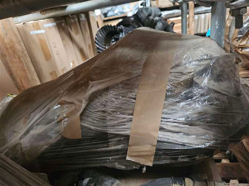 Mitsubishi Canter FE090 FE0900RRA61458 - Front Diff Head PN: 2485