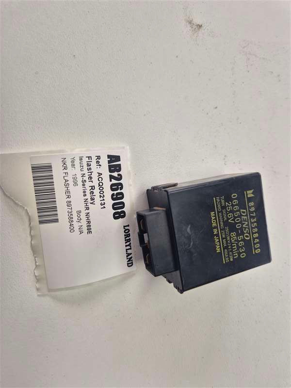 Isuzu N-Series NHR nhr69e-7421087 - Flasher Relay