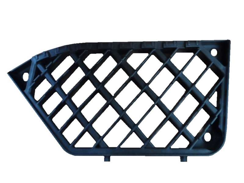 2006 Mack Qantum All - RH Step Plate Lower PN: RN0413R
