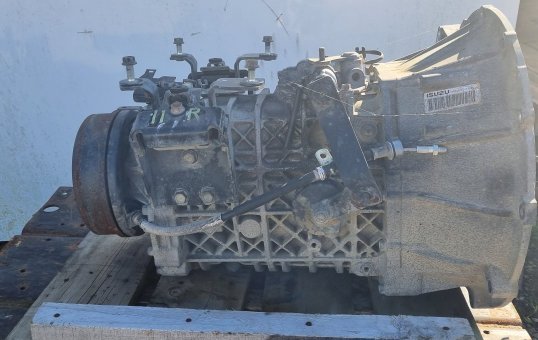 2009 Nissan Atlas All Series ajr85-823196- Trans/Gearbox PN: 3047