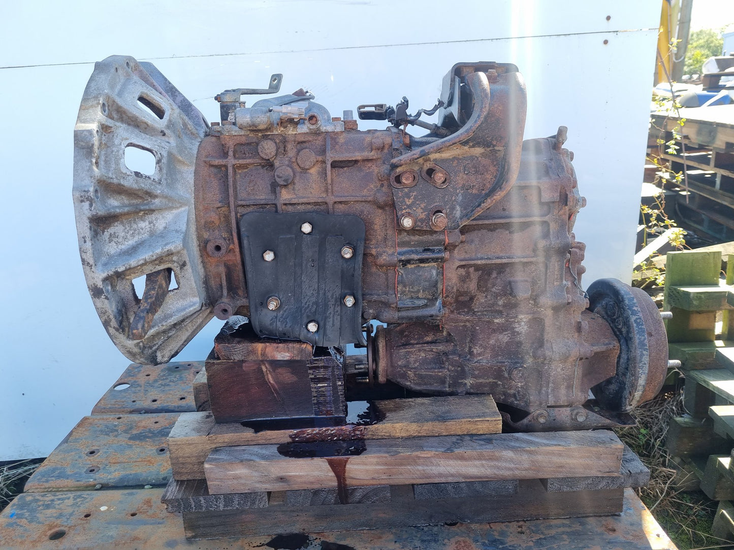 2000 Hino Dutro All Series 2000-2011 XZK 362 4X4- Trans/Gearbox PN: