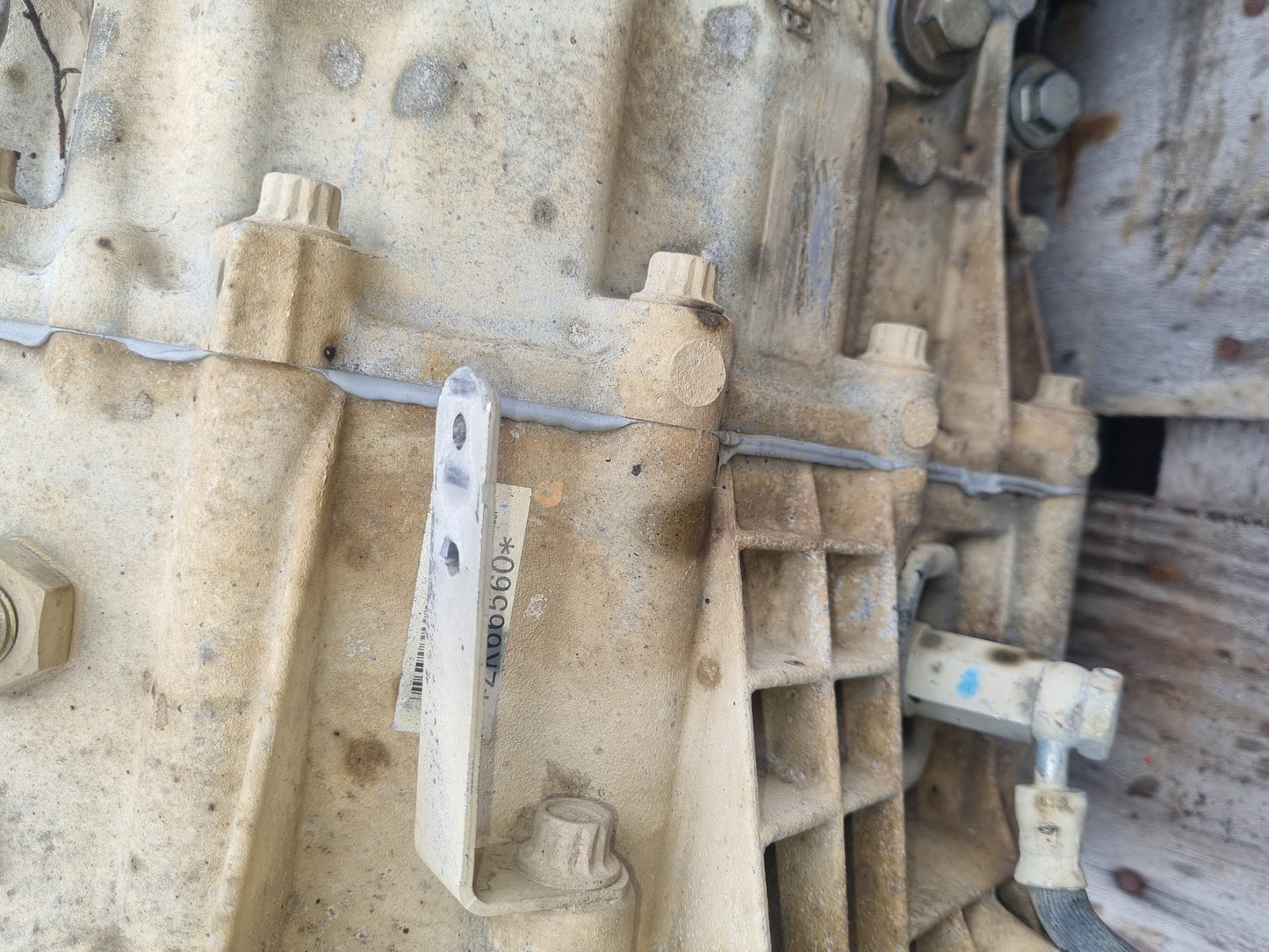 2017 Mitsubishi Canter Tipper FECX1HR4SFAD- Trans/Gearbox PN: m038s6