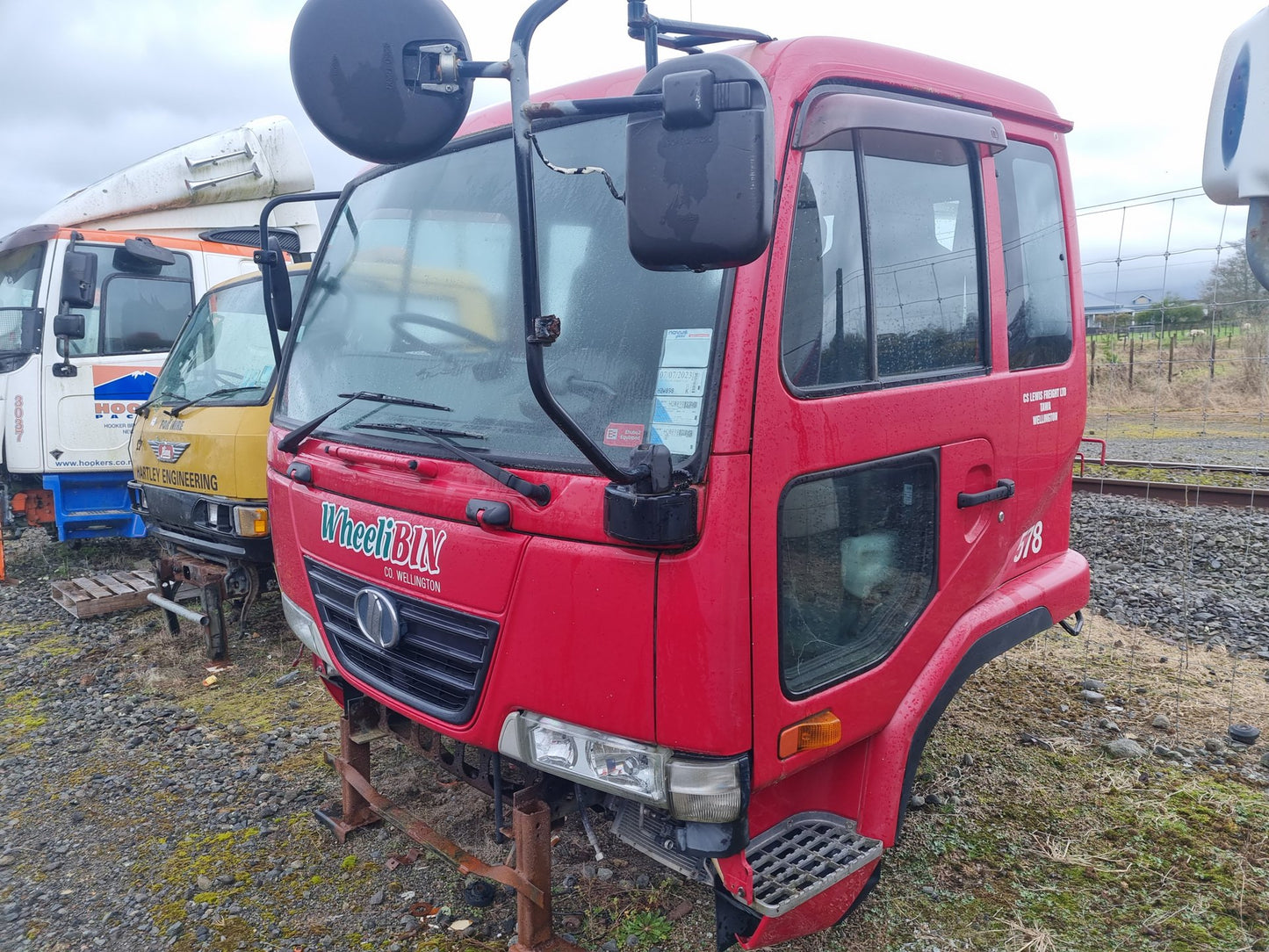 2007 Nissan UD LK Series LK36C lk36c-05087- Truck Cab PN: acq0002228 cab