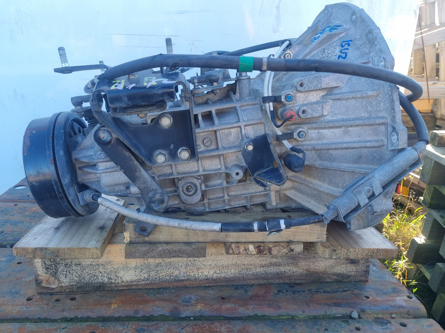 2015 Isuzu N-Series NHR NHR85- Trans/Gearbox PN: 4321 mogo2