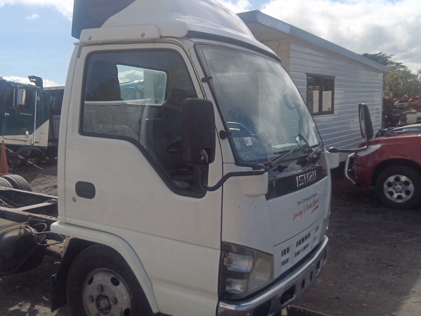 2005 Isuzu Elf NKR81