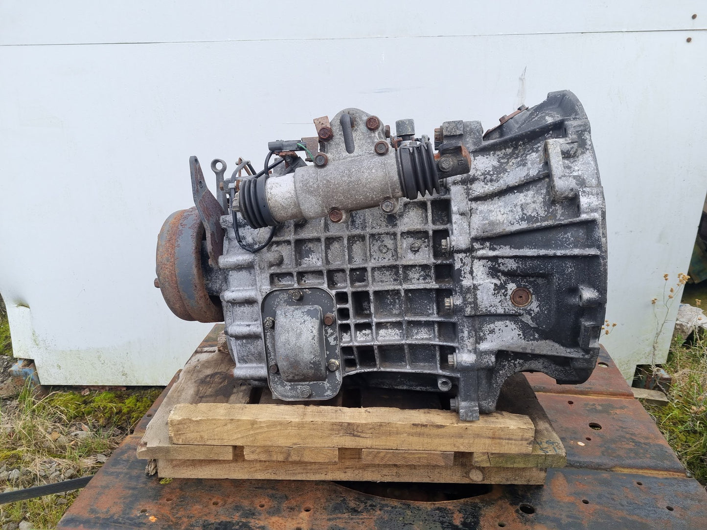 1995 Mitsubishi Fuso FK FK618 1995-10/1997 FK617- Trans/Gearbox PN: 3216/ 4278