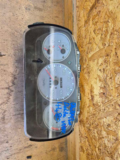 Daihatsu Delta 7/1999-2010 V118 - Instrument Cluster PN: 83200-87313