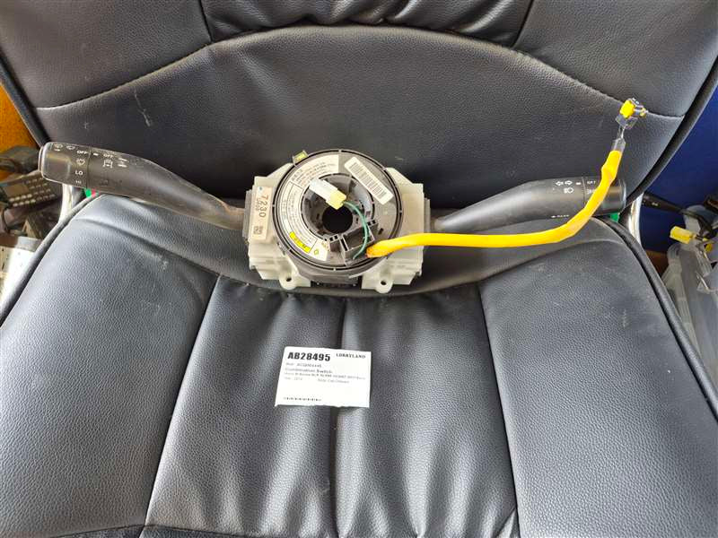 Isuzu N-Series NLR NLR85-7016677 - Combination Switch