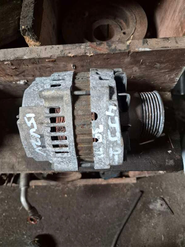 Mazda Titan LNR85 lkr85-7001587 - Alternator
