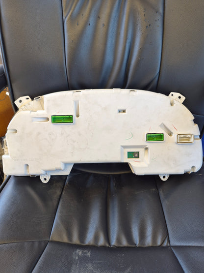 Isuzu Giga 1997-on CYZ400 - Instrument Cluster PN: 971-620
