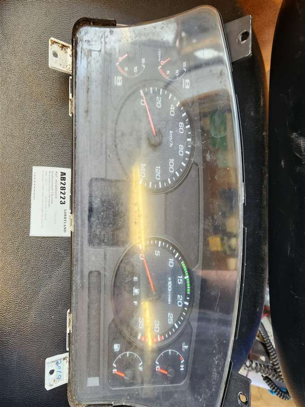 Mitsubishi Fuso Fighter FM FM67FM2RFAM6X2 - Instrument Cluster PN: 769-680