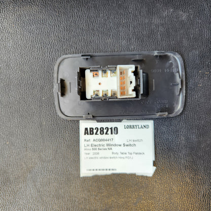 Hino 500 Series X15334 - LH Electric Window Switch PN: LH switch