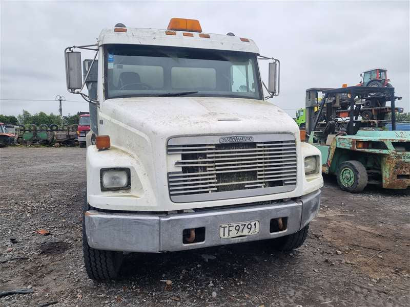 1994 Freightliner F Series FL80 3227