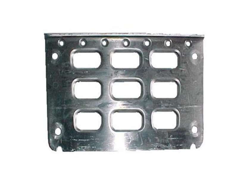Isuzu F-Series 1996 onwards - Step Plate Lower PN: IZ0828U