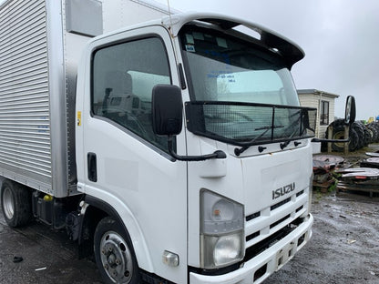 2012 Isuzu N-Series NLR NLR85
