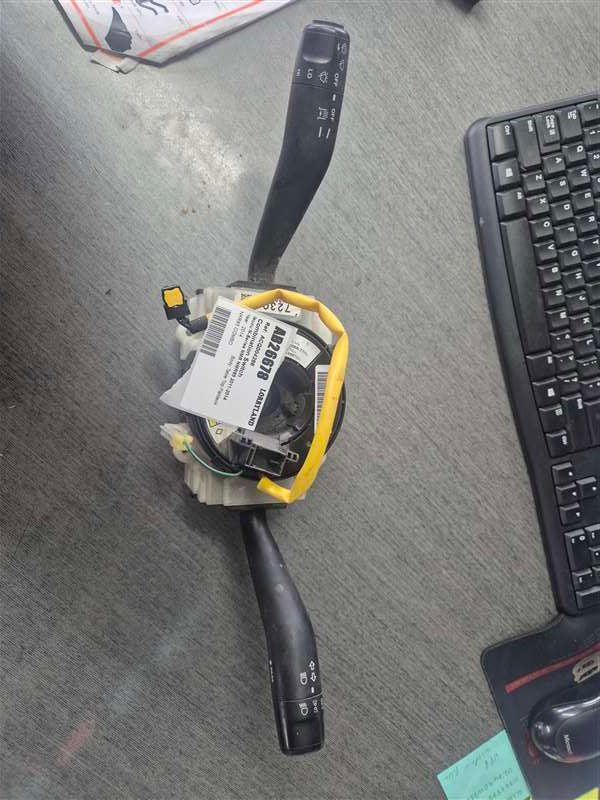 Isuzu N-Series NMR MNR85 - Combination Switch