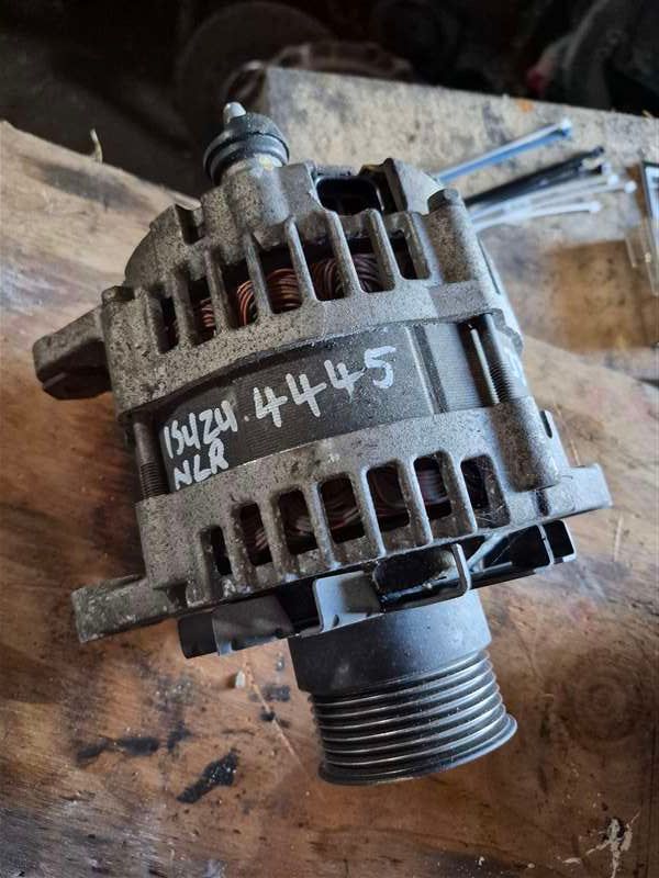 Isuzu N-Series NLR NLR85-7016677 - Alternator