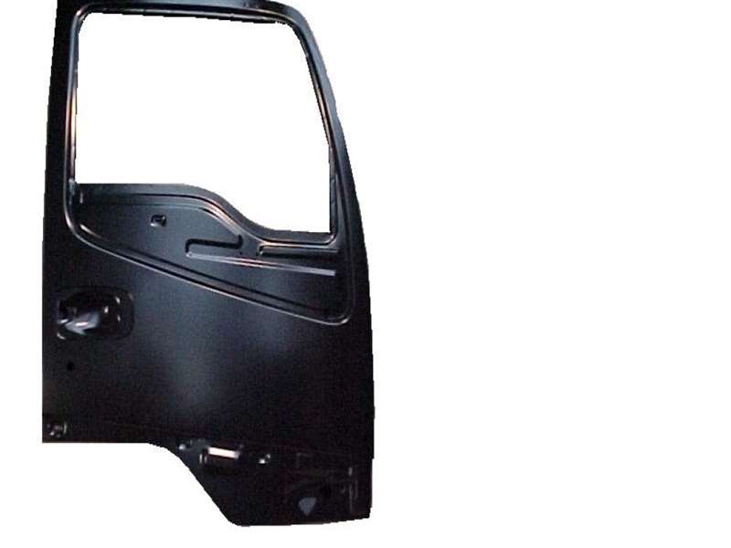 Isuzu GIGA 1997-on - Left Front Door Shell PN: IZ0940L