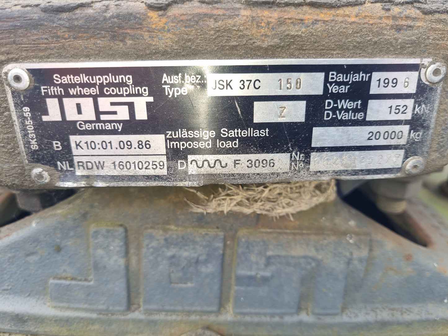 Nissan Condor PK PK220 - Turn Table