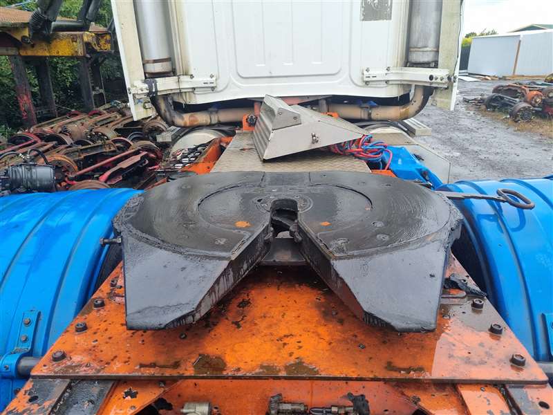 Western Star 4800 Series 4864 - Turn Table PN: 2173 turntable