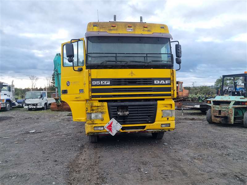 2000 DAF XF Series XF95 2000-2001 DAF XF95